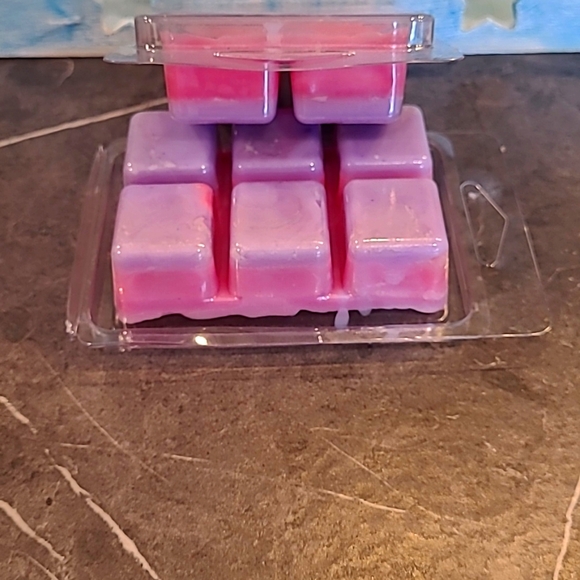Handcrafted Wax Melts - Picture 4 of 6